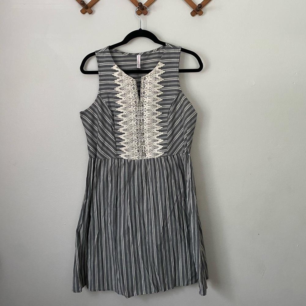 Xhilaration Grey Striped Dress L